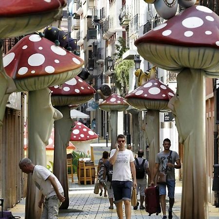 Vibrant City Center Alicante Bagian luar foto