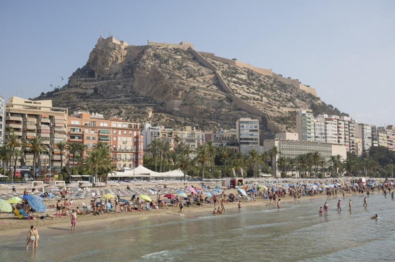 Vibrant City Center Alicante Bagian luar foto